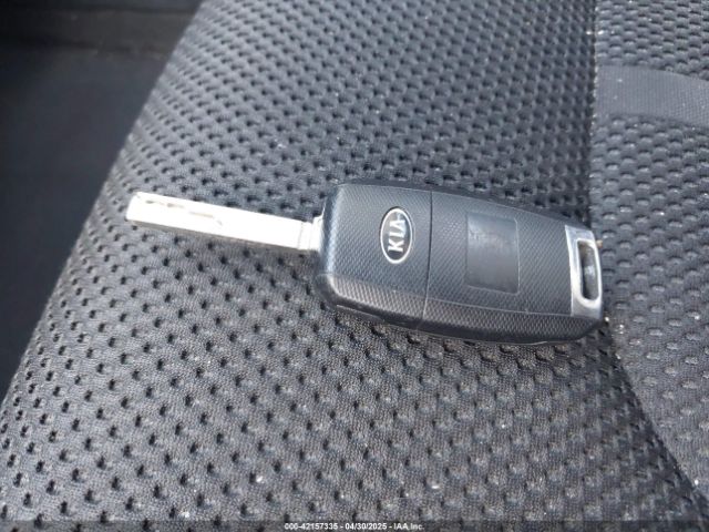 5XXGT4L39KG340865 KIA Optima Lx