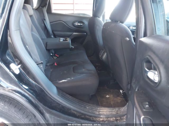 1C4PJLCB1KD444428 Jeep Cherokee Latitude Fwd
