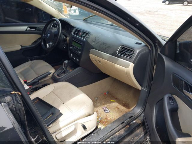 3VWD07AJ5EM444719 Volkswagen Jetta 1.8t Se