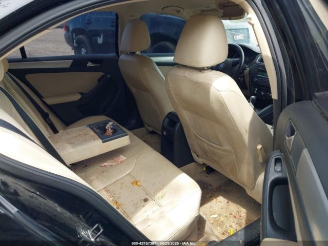 3VWD07AJ5EM444719 Volkswagen Jetta 1.8t Se