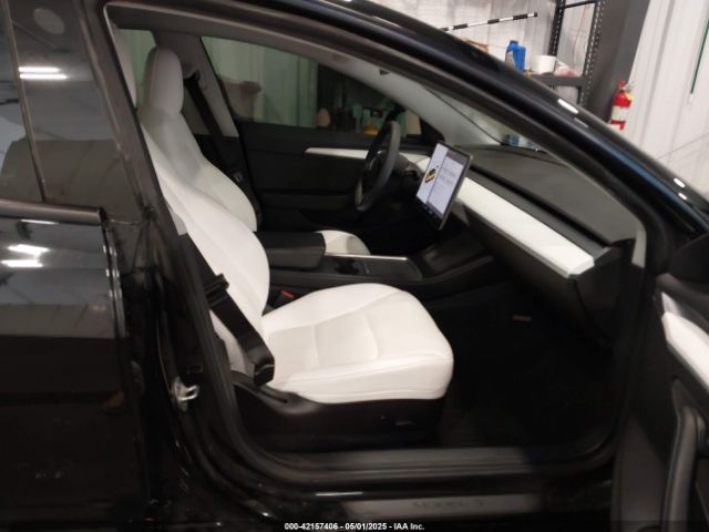2021 TESLA MODEL 3 5YJ3E1EB5MF019973 Photo 4