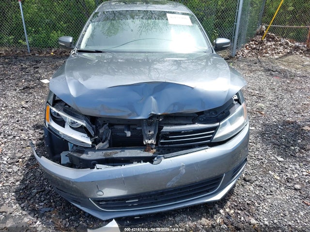 3VWD07AJ4EM323275 Volkswagen Jetta 1.8t Se