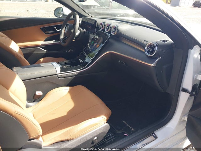 W1KMJ4HB6SF059099 Mercedes-Benz Cle 300 4matic