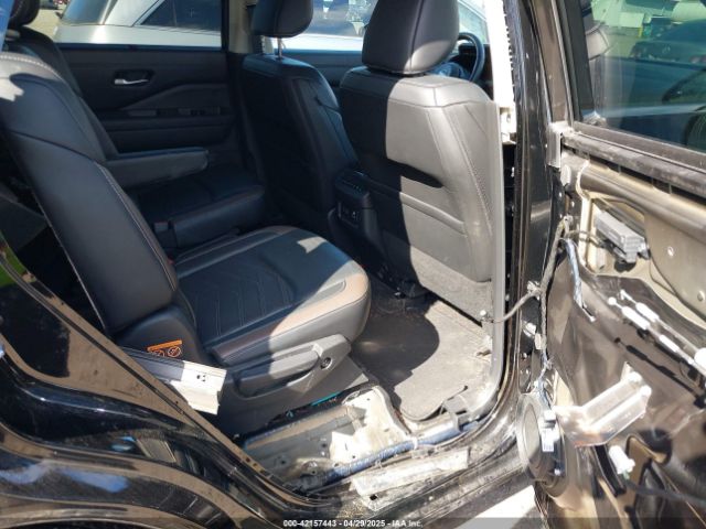 5N1DR3DK8PC227655 Nissan Pathfinder Platinum 4wd