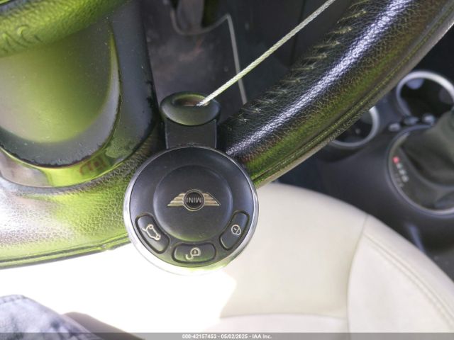 2011 MINI COOPER CLUBMAN WMWZF3C58BTY00588 Photo 10