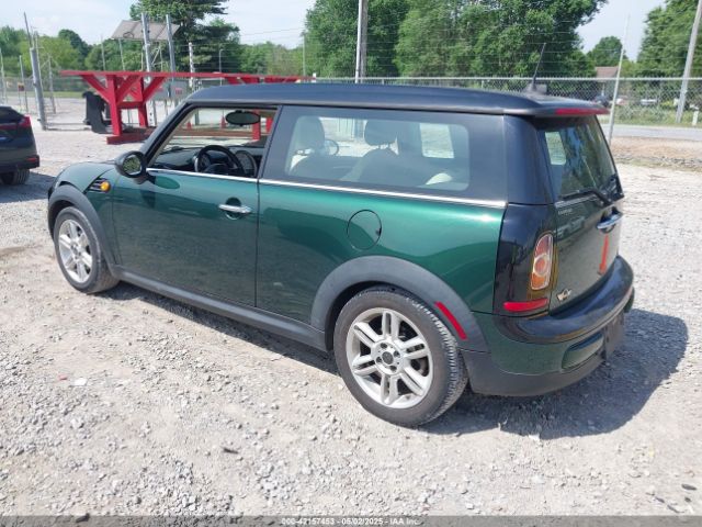 2011 MINI COOPER CLUBMAN WMWZF3C58BTY00588 Photo 2