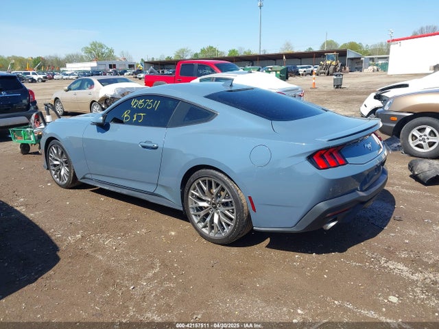 Ford Mustang Ecoboost Premium Fastback 2024 1FA6P8TH8R5140468 Image 3