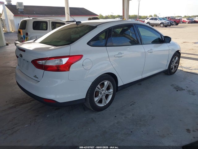 1FADP3F26EL387639 Ford FOCUS SE