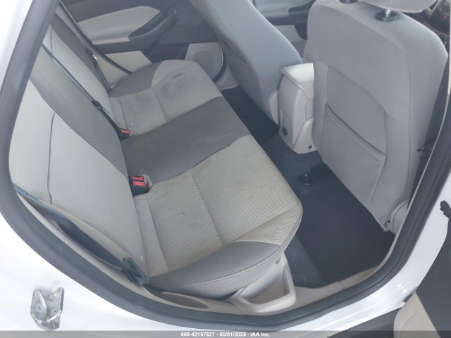 1FADP3F26EL387639 Ford FOCUS SE