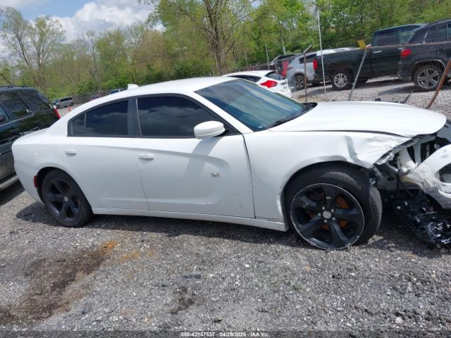 2C3CDXHG1HH562061 Dodge Charger Sxt Rwd