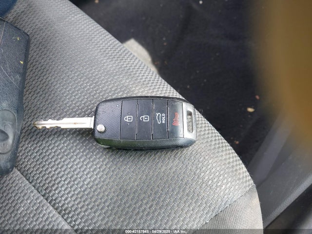 3KPFK4A75JE206382 KIA FORTE LX