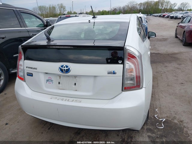 JTDKN3DU3F0419333 Toyota Prius Persona Series Special Edition