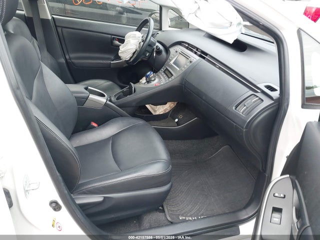 JTDKN3DU3F0419333 Toyota Prius Persona Series Special Edition
