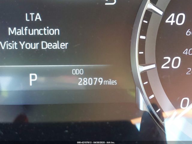 5TDGZRBH2NS231580 Toyota Highlander Xle