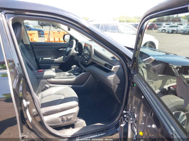5TDGZRBH2NS231580 Toyota Highlander Xle