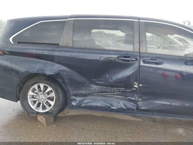 2021 TOYOTA SIENNA 5TDKRKEC8MS066277 Photo 5