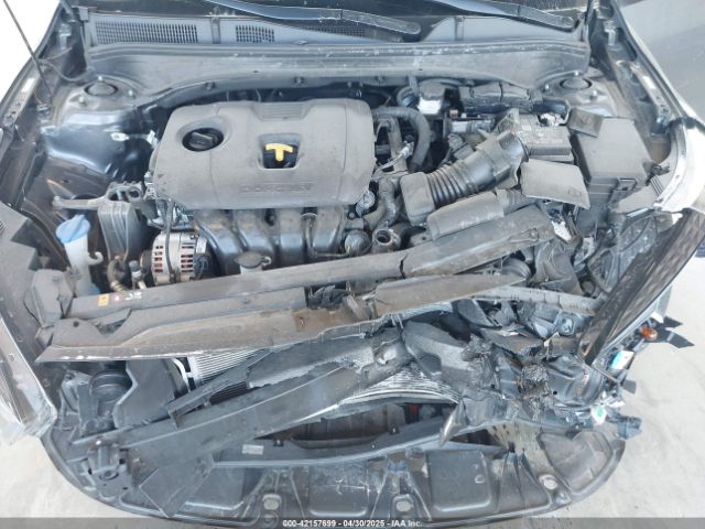 3KPF54AD7PE572821 KIA Forte Gt-line