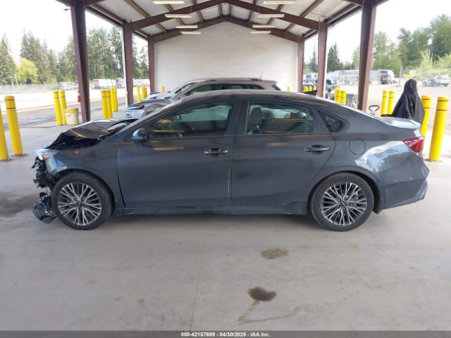 3KPF54AD7PE572821 KIA Forte Gt-line