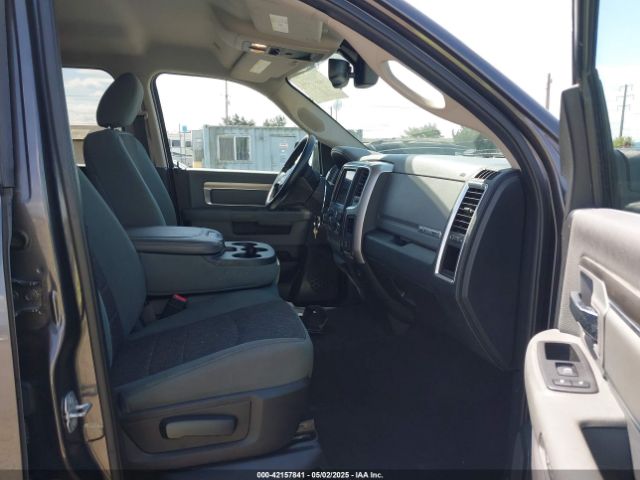 1C6RR7GT8JS141790 RAM 1500 Big Horn  4x4 6'4 Box
