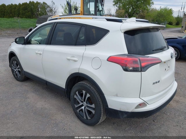 JTMBFREV0GJ075947 Toyota RAV4 LE