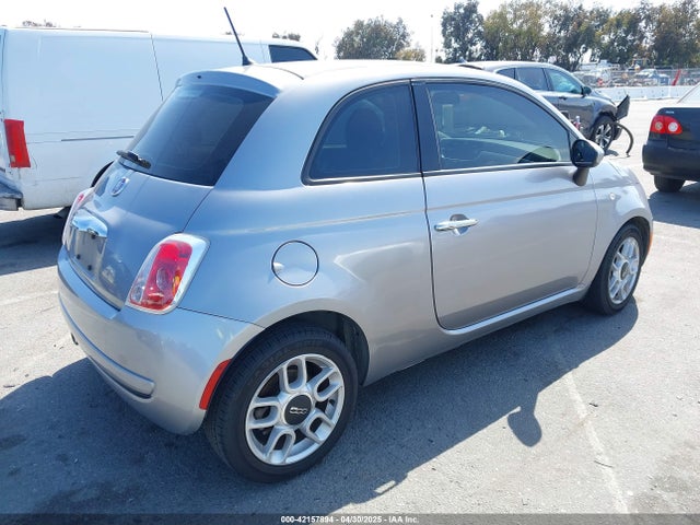3C3CFFAR8FT667328 Fiat 500 POP