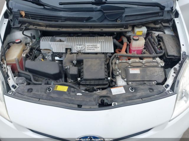 JTDKN3DU7F0426088 Toyota Prius Two