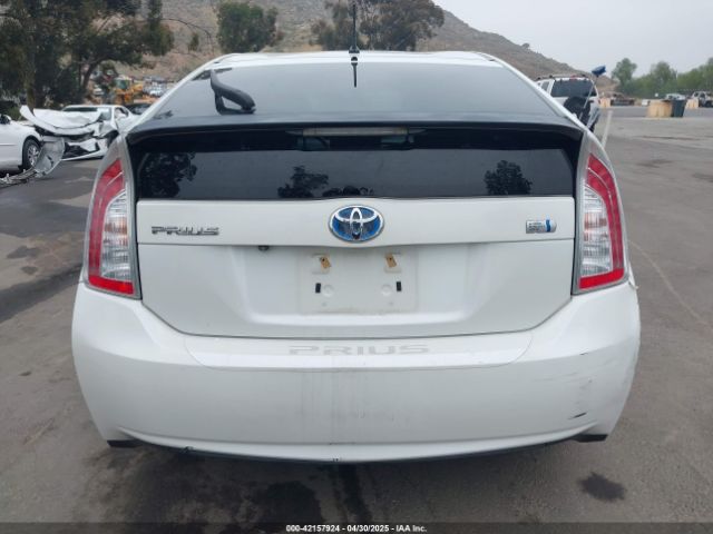 JTDKN3DU7F0426088 Toyota Prius Two