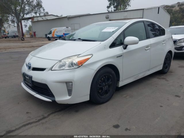 JTDKN3DU7F0426088 Toyota Prius Two