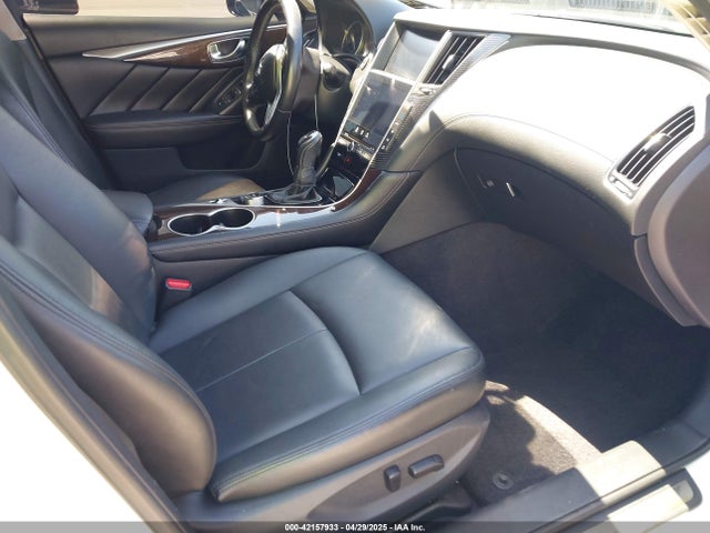 JN1EV7AP2JM365370 Infiniti Q50 3.0t Luxe