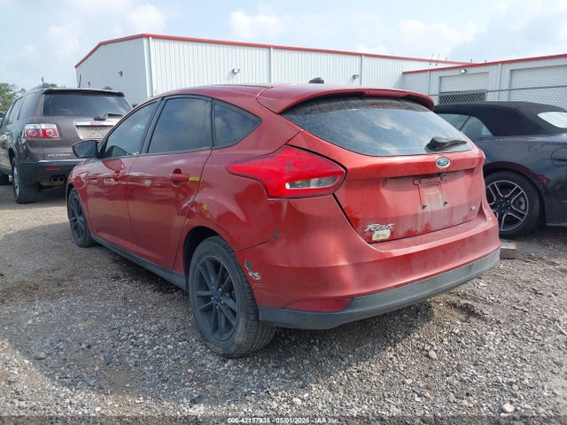 Ford FOCUS SE 2018 1FADP3K24JL253115 Image 3