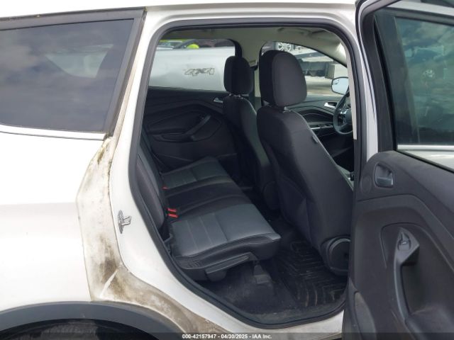 1FMCU9G91FUB27234 Ford ESCAPE SE