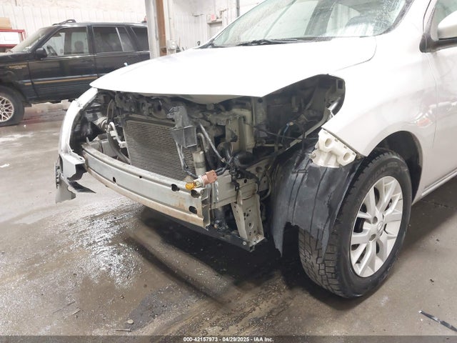 3N1CN7AP4JL869484 Nissan 2018