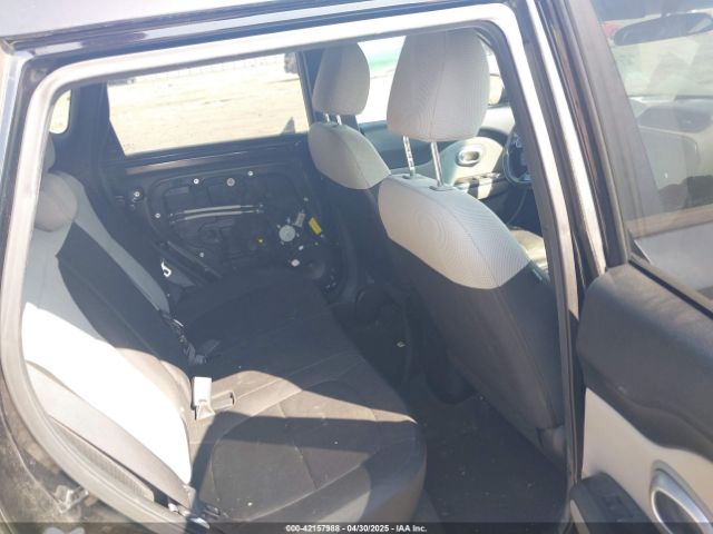 KNDJN2A26F7781849 KIA Soul