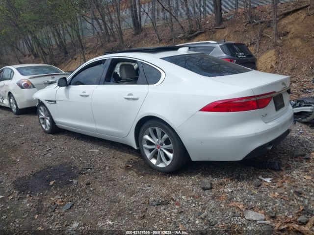 2018 JAGUAR XF SAJBJ4FX0JCY55655 Photo 2