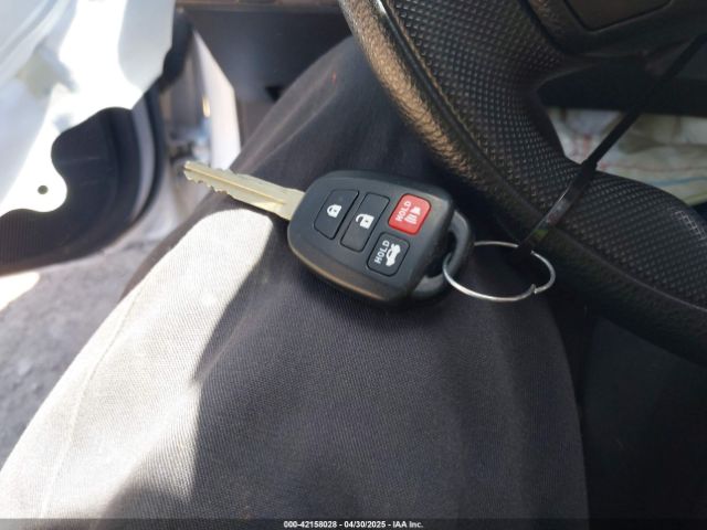 2018 TOYOTA COROLLA 2T1BURHEXJC021513 Photo 10