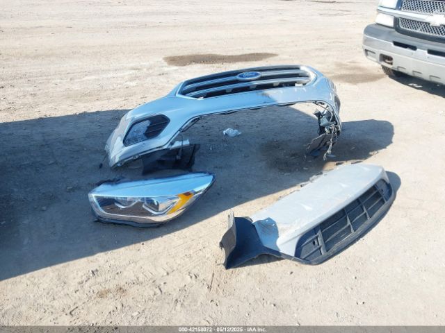 1FMCU0J92JUC69282 Ford Escape Titanium