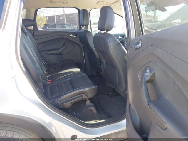 1FMCU0J92JUC69282 Ford Escape Titanium