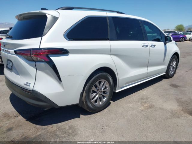 5TDJRKECXNS118859 Toyota SIENNA XLE