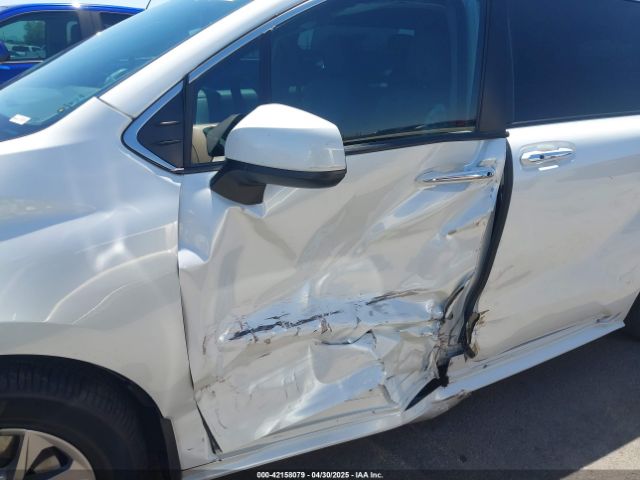 5TDJRKECXNS118859 Toyota SIENNA XLE