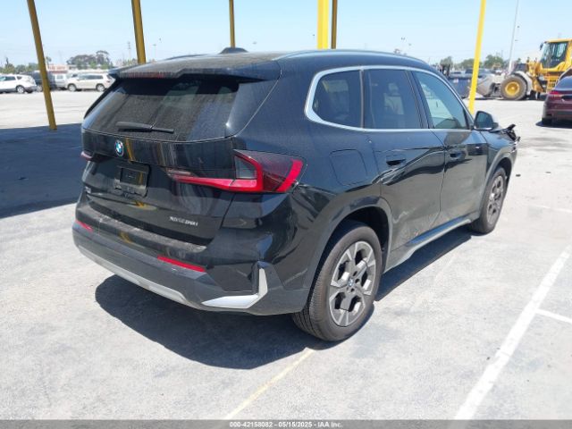 2023 BMW X1 WBX73EF08P5X69145 Photo 3