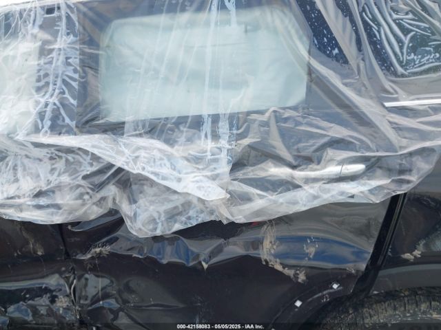 5XYPGDA5XLG680807 KIA Sorento 3.3l S