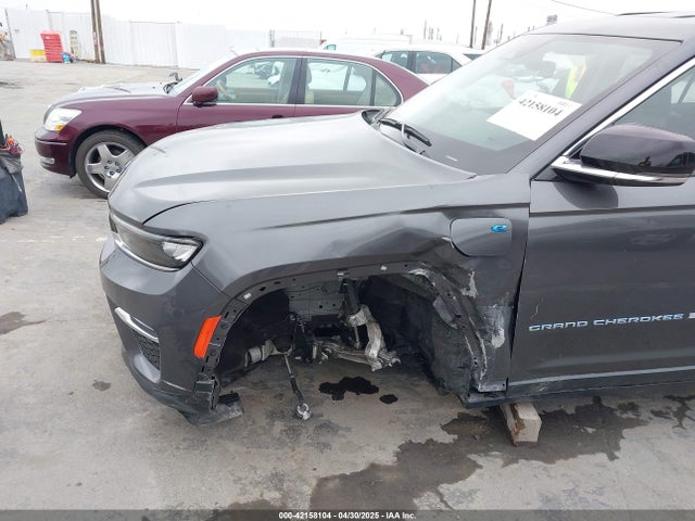 1C4RJYB68N8748802 Jeep Grand Cherokee