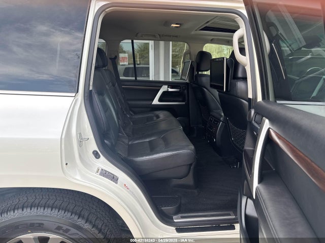 JTMCY7AJ4G4037285 Toyota Land Cruiser