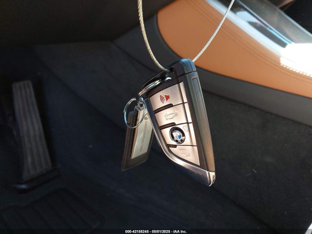 5UXTA6C06N9L85008 BMW 2022