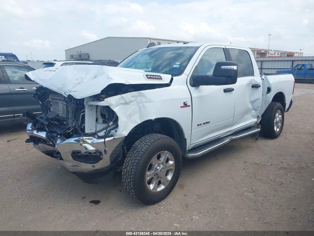 3C6UR5DL8RG266424 RAM 2500 Big Horn  4x4 6'4 Box