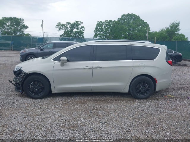 2C4RC1BG8MR590961 Chrysler Pacifica Touring L