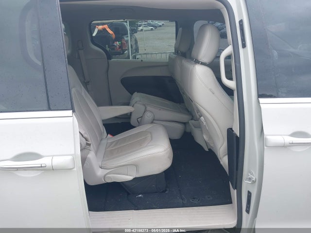 2C4RC1BG8MR590961 Chrysler Pacifica Touring L