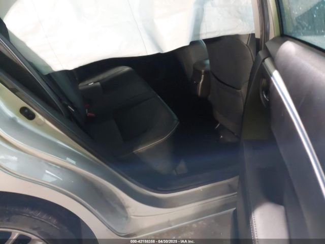 5YFBURHE6EP030313 Toyota Corolla Le Premium