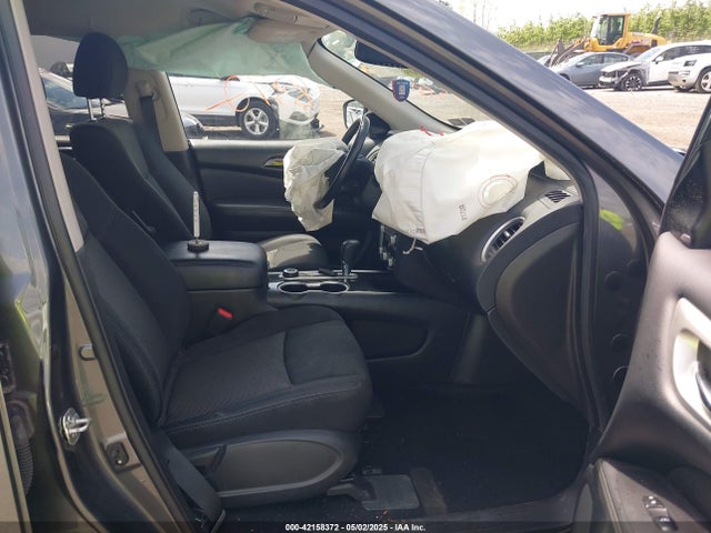 5N1DR2MMXKC596621 Nissan Pathfinder Sv