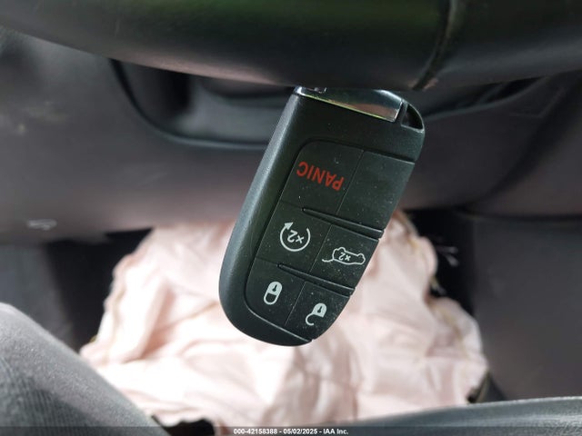 3C4NJCCB1KT699081 Jeep Compass Limited Fwd